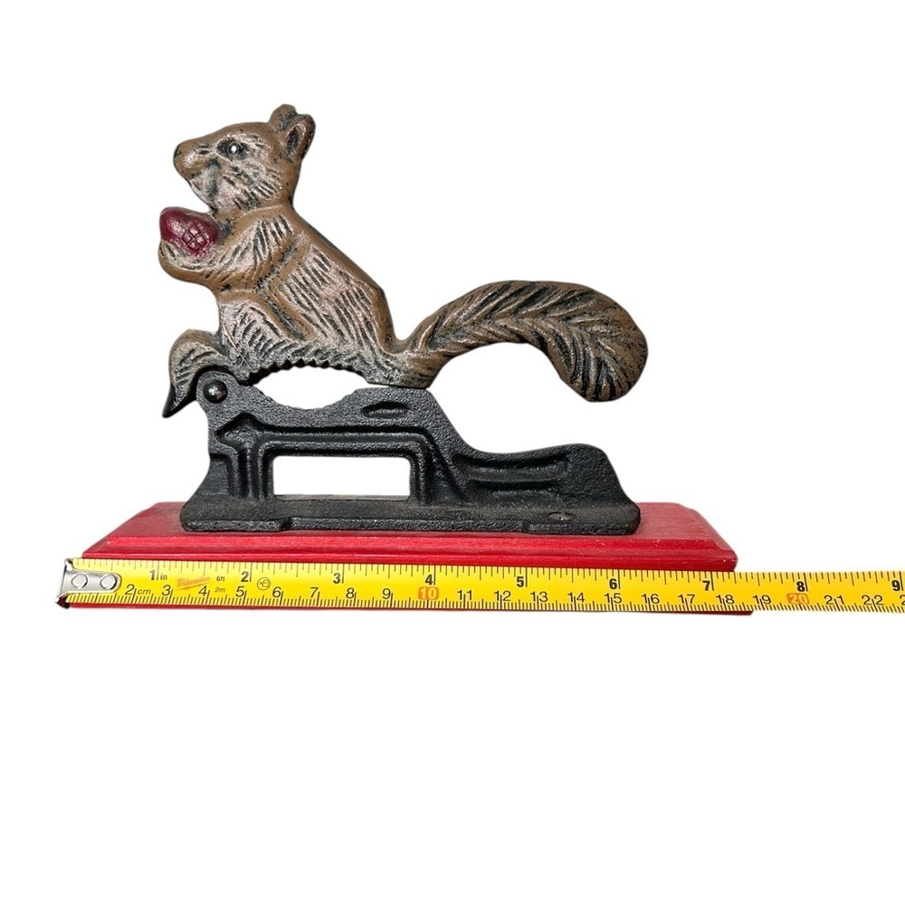 Vintage cast iron squirrel nutcracker on wood base, Whimsical Rustic Charm - Picture 7 of 8